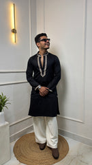 MAN'S VIRAL KURTA SET