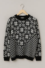 VINTAGE BLACK AND WHITE SNOWFLAKE PRINT SWEATER