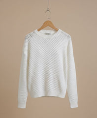 WHITE CREWNECK PULLOVER SWEATER