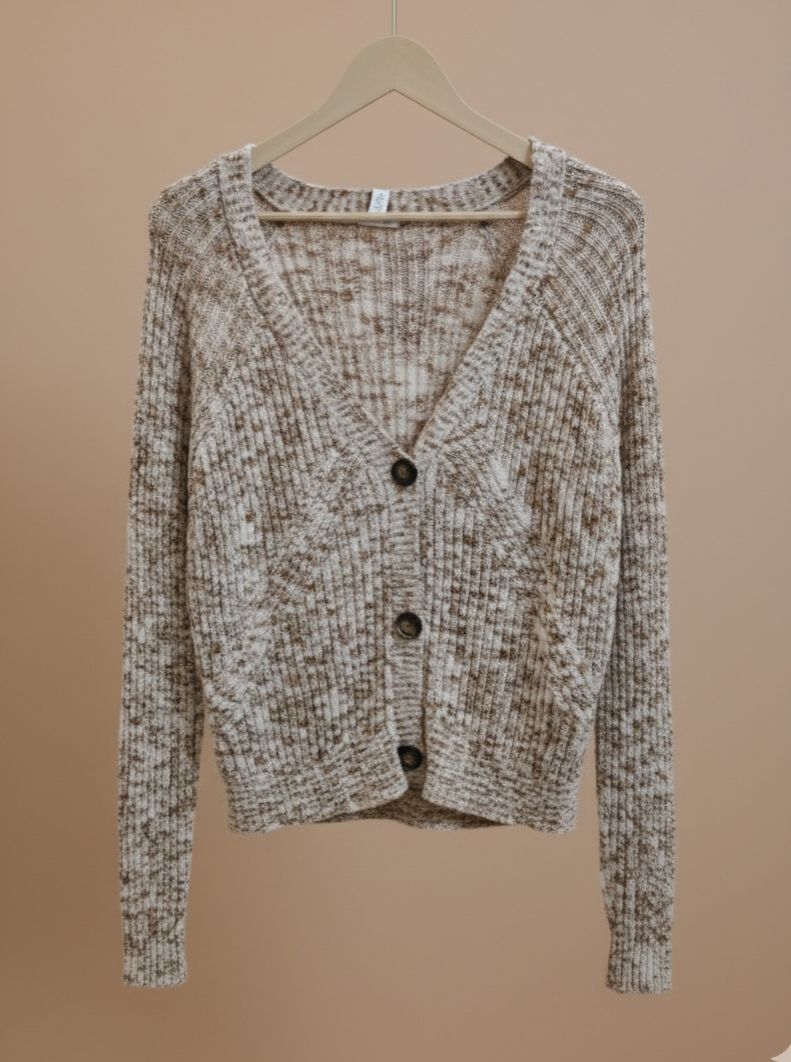 WOMEN CARDIGAN SWEATER
