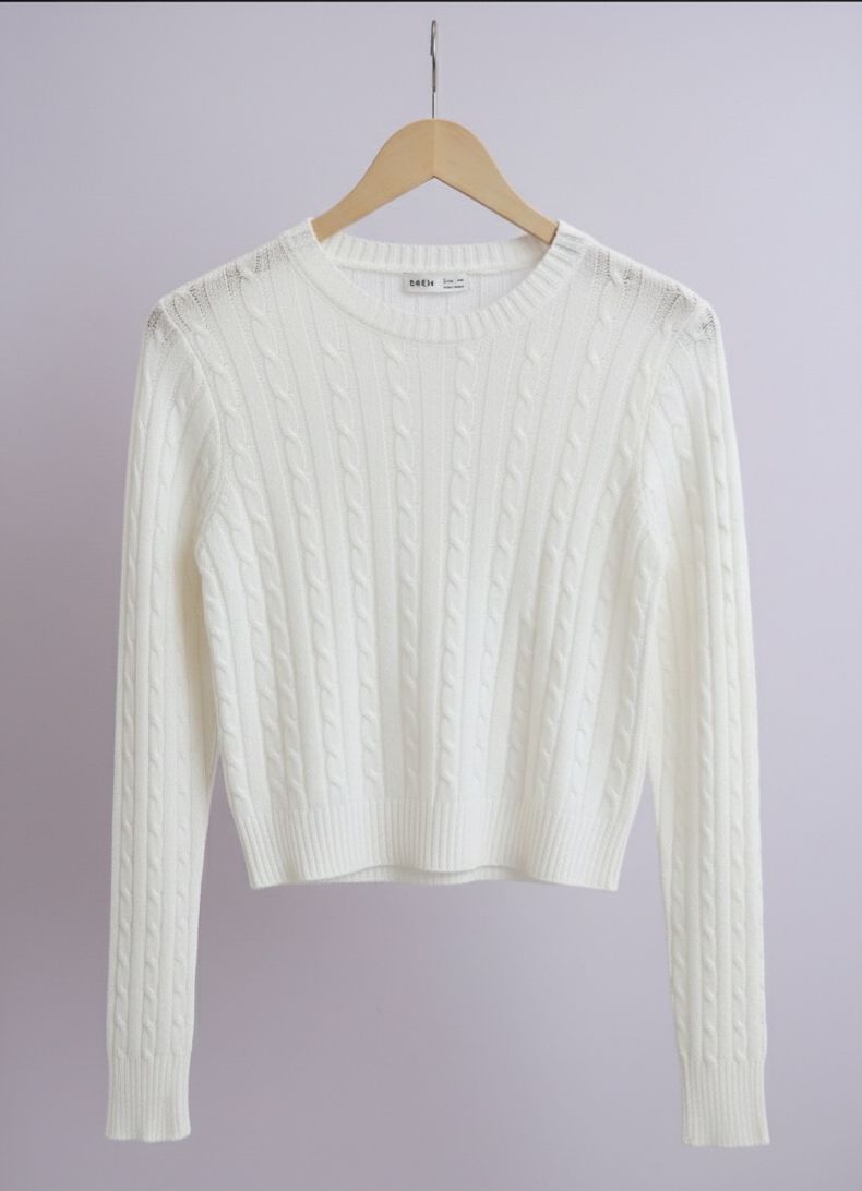 WHITE CABLE-KNIT SWEATER