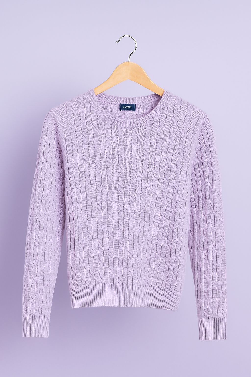 CREWNECK PULLOVER WITH A CABLE-KNIT PATTERN
