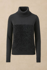 RIBBED TURTLENECK COLLAR AND A TEXTURED