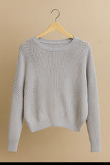 LONG-SLEEVED KNIT SWEATER
