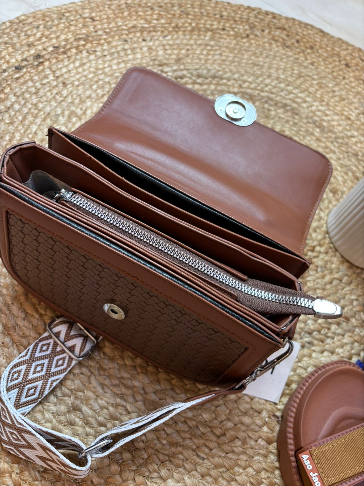 Brown Hand Bag HB001