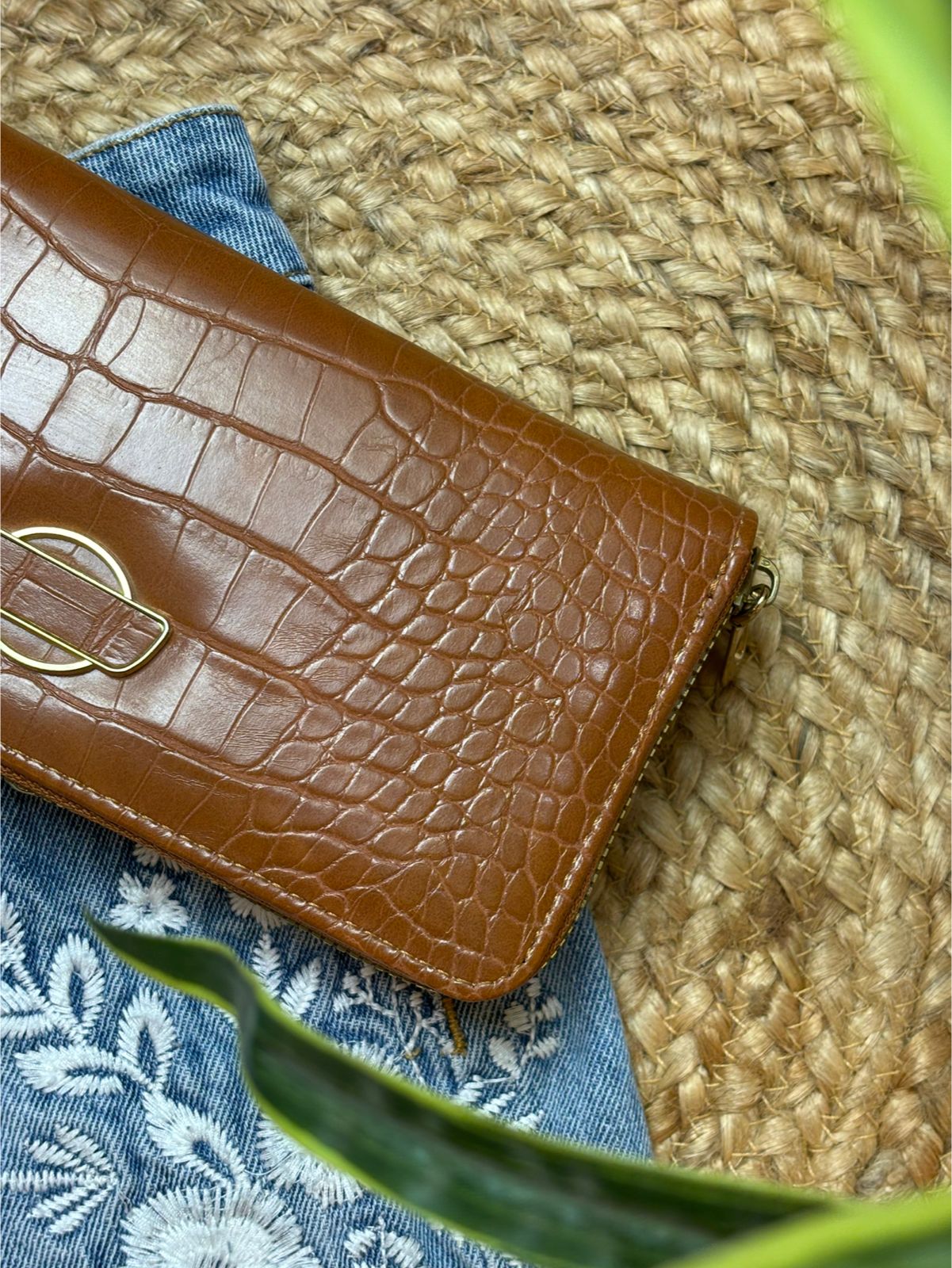 Tan Clutch TN001