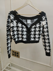 HOUNDSTOOTH CROP CARDIGAN